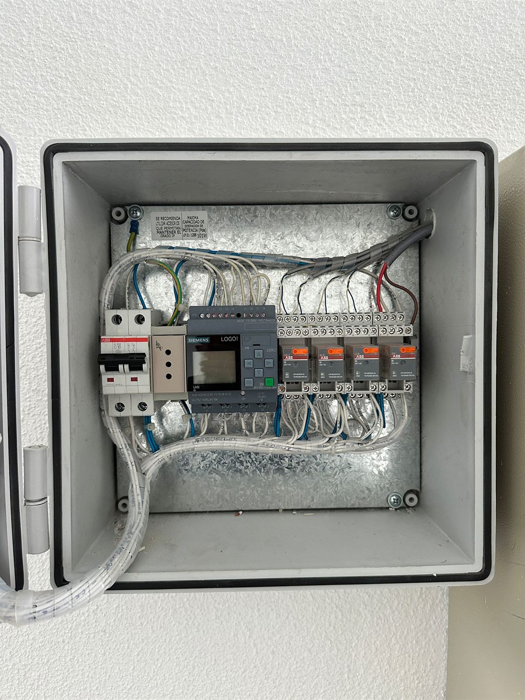 Detalle del modulo principal de control electrico