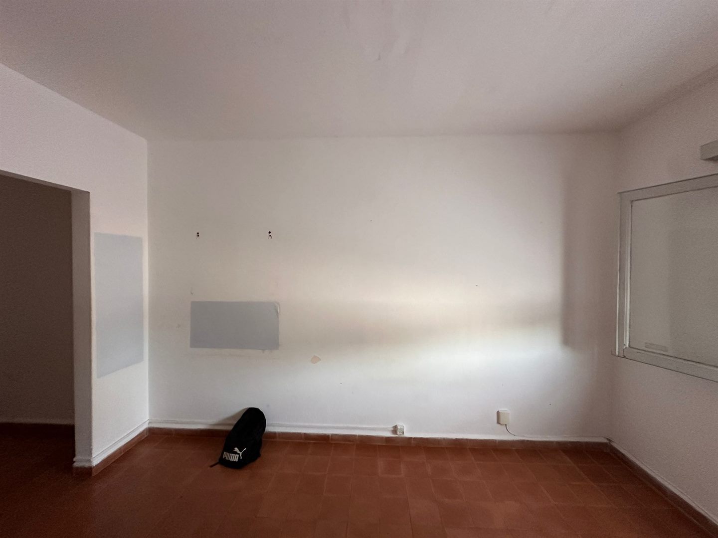 Pared lista para equipamiento